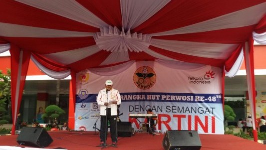 Senam dan Jalan Sehat HUT PERWOSI ke 48