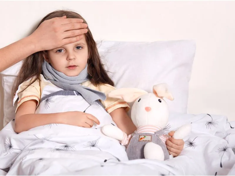 Anak Demam? Kenali Penyebab, dan Cara Pengobatan