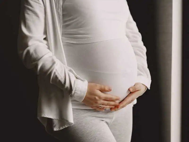 Hamil Aterm: Kenali Pengertian, Gejala dan Manfaat