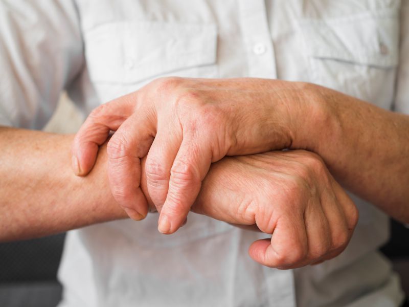 Tangan Tiba-Tiba Bengkak? Waspada Asam Urat Tinggi Usai Idul Adha