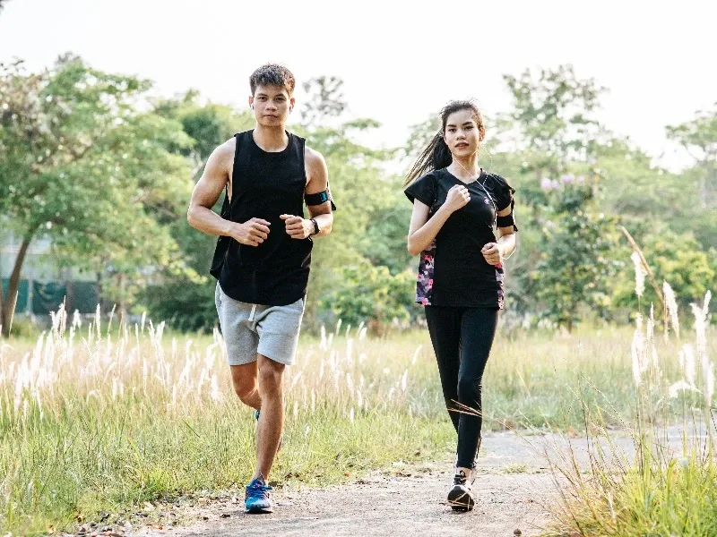 Manfaat jalan kaki sebagai aktivitas fisik untuk menjaga kesehatan tubuh dan kebugaran