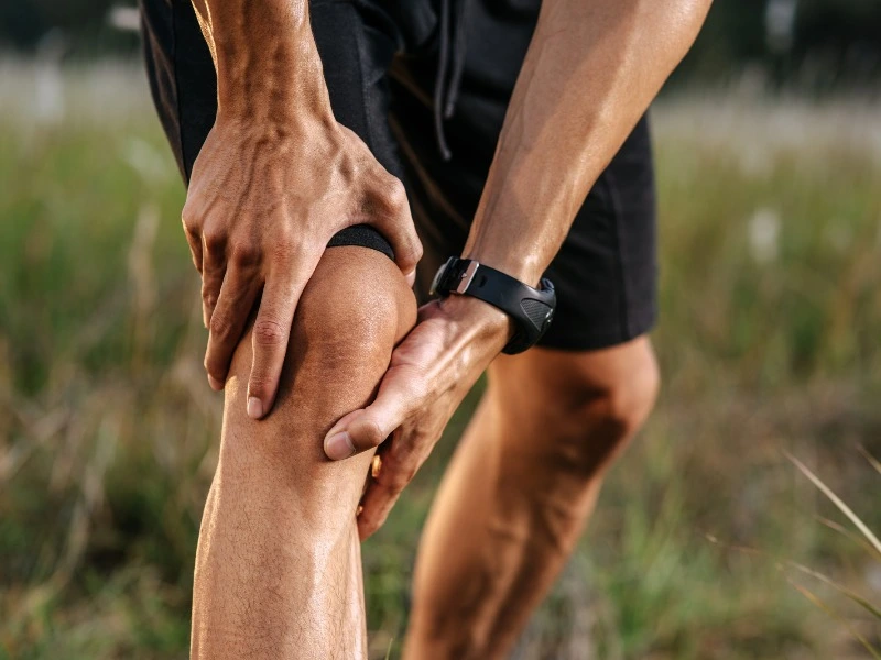 asam urat kambuh menyebabkan nyeri sendi