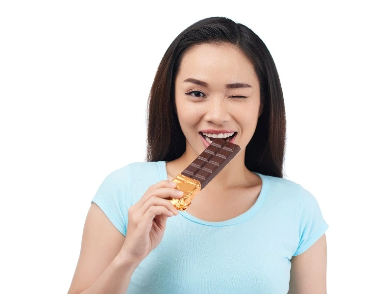 Makan cokelat bisa meningkatkan mood secara alami
